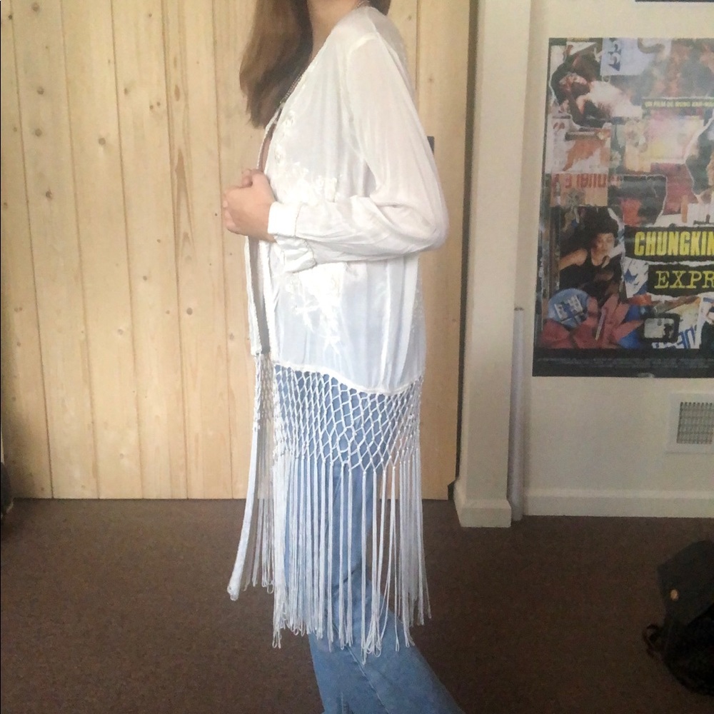 Off White Kimono w/ Fringe and Embroidered Flowers - Picture 4 of 12